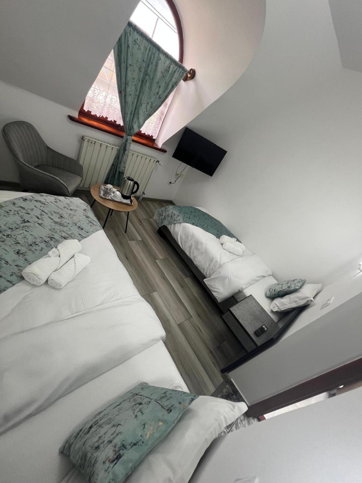 Motel Buti Sighetu Marmaţiei Εξωτερικό φωτογραφία