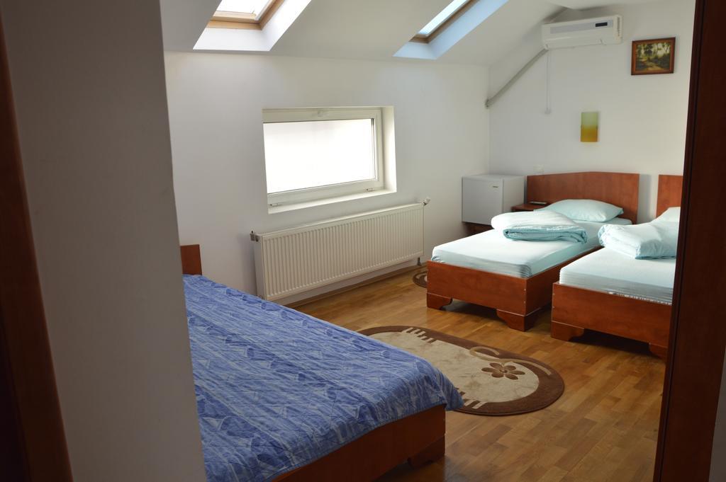 Motel Buti Sighetu Marmaţiei Δωμάτιο φωτογραφία