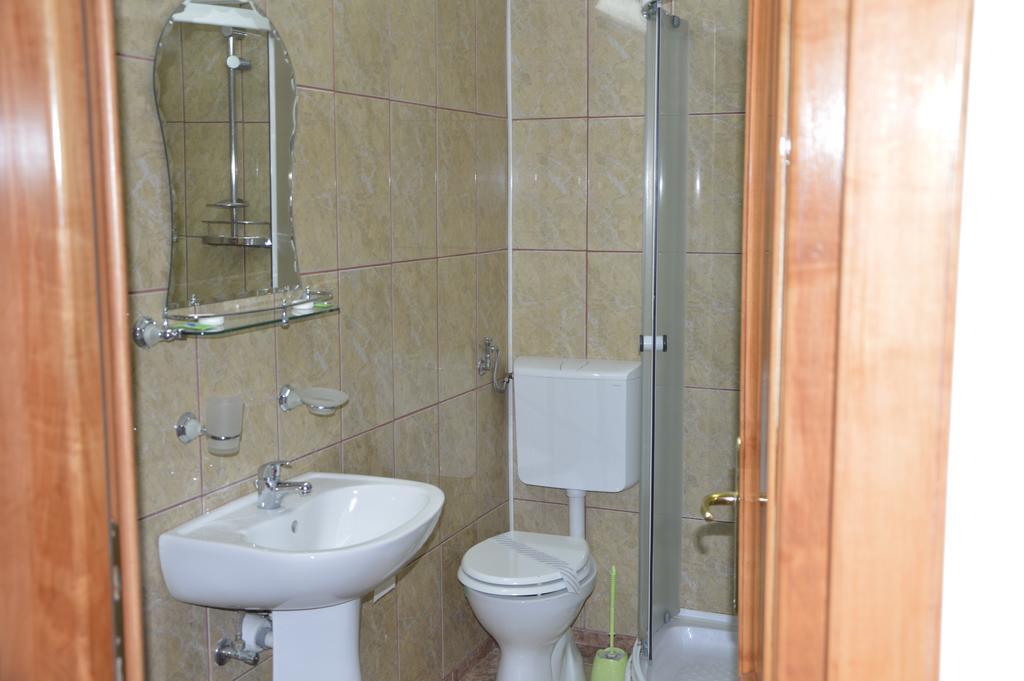 Motel Buti Sighetu Marmaţiei Δωμάτιο φωτογραφία
