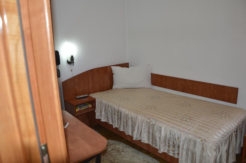 Motel Buti Sighetu Marmaţiei Δωμάτιο φωτογραφία